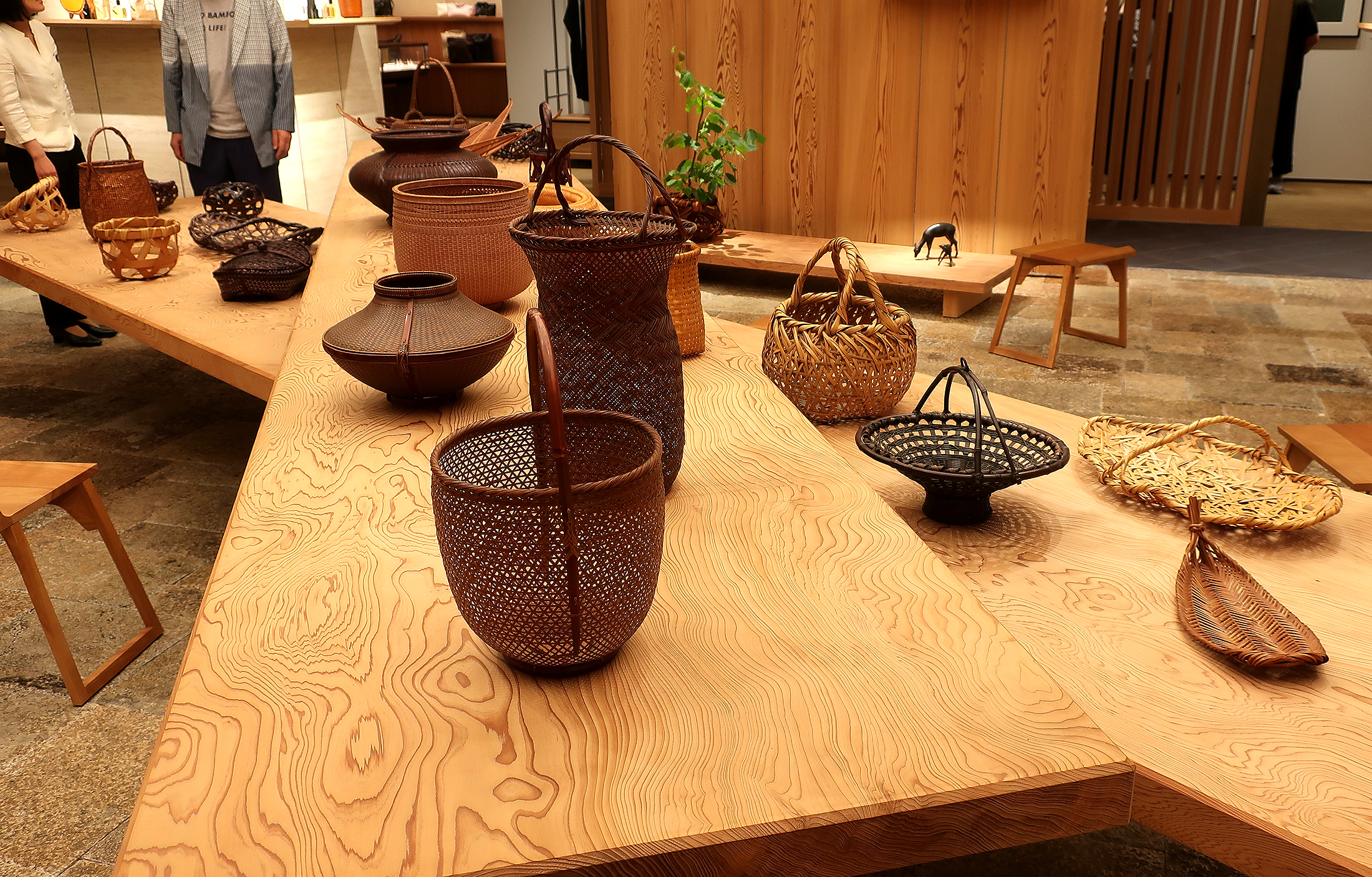 銀座和光本店アーツアンドカルチャー「竹籠 炻器 銅器 香　Various Bamboo Masterworks, Modern Crafts and Fragrance」