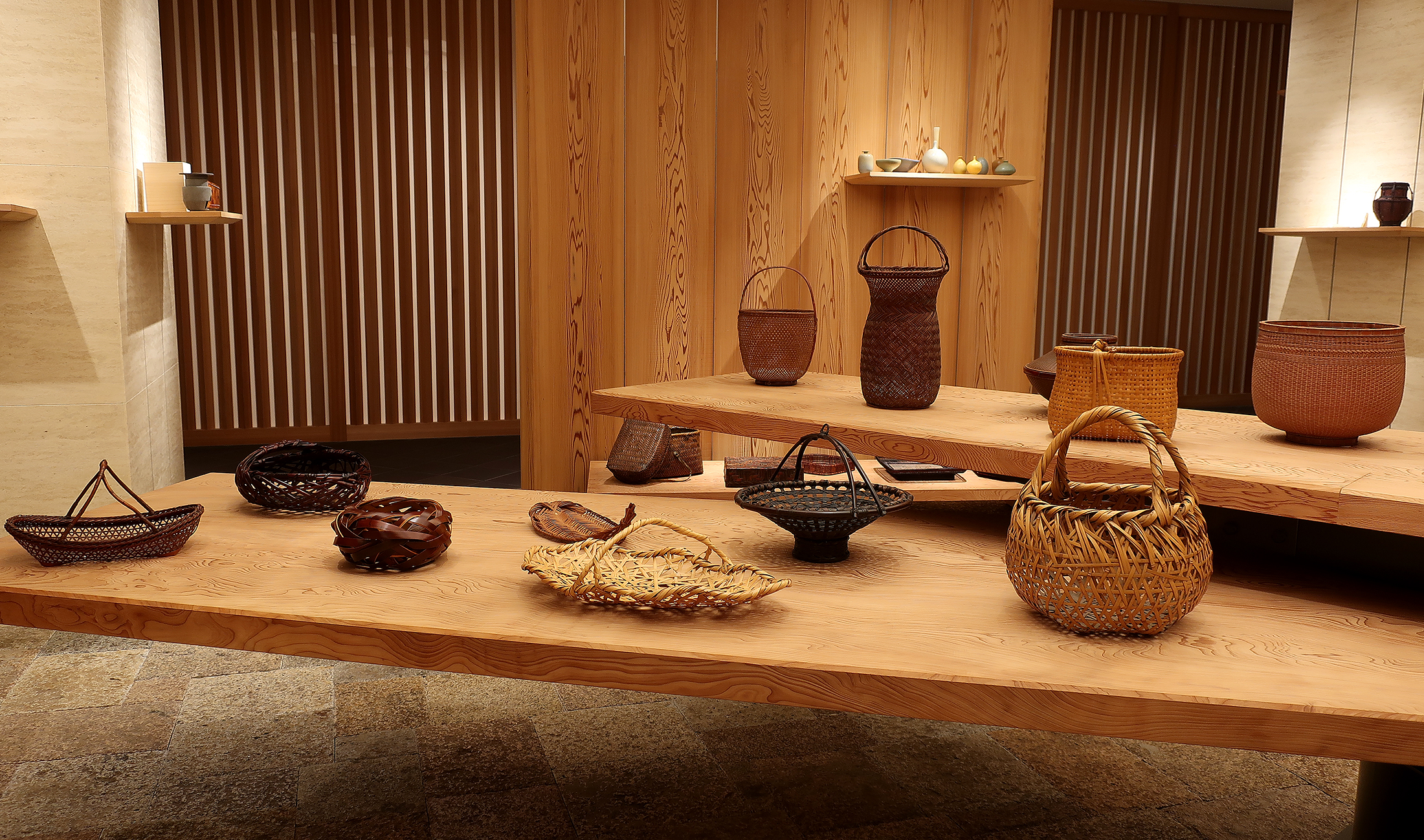 銀座和光本店アーツアンドカルチャー「竹籠 炻器 銅器 香　Various Bamboo Masterworks, Modern Crafts and Fragrance」