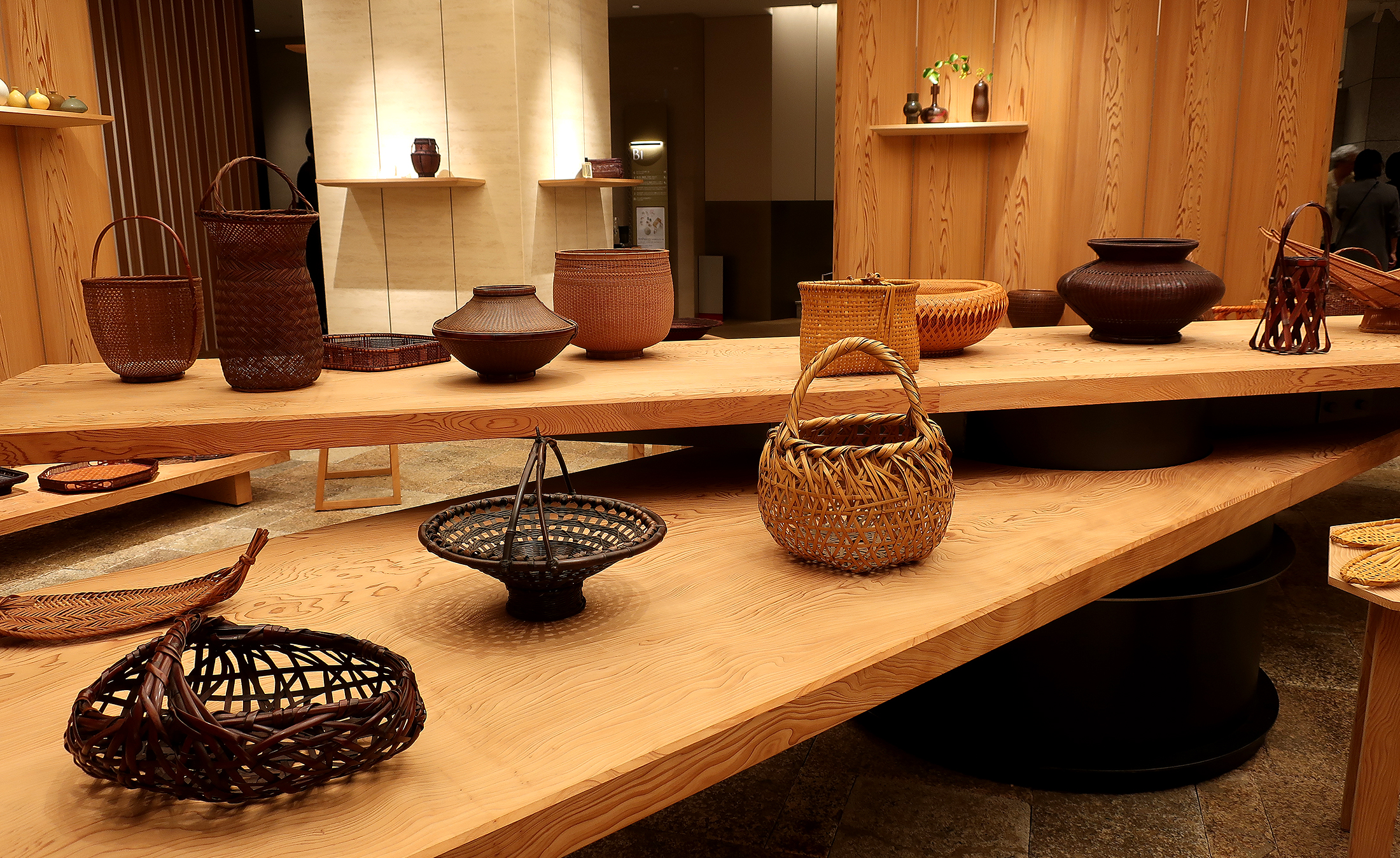 銀座和光本店アーツアンドカルチャー「竹籠 炻器 銅器 香　Various Bamboo Masterworks, Modern Crafts and Fragrance」