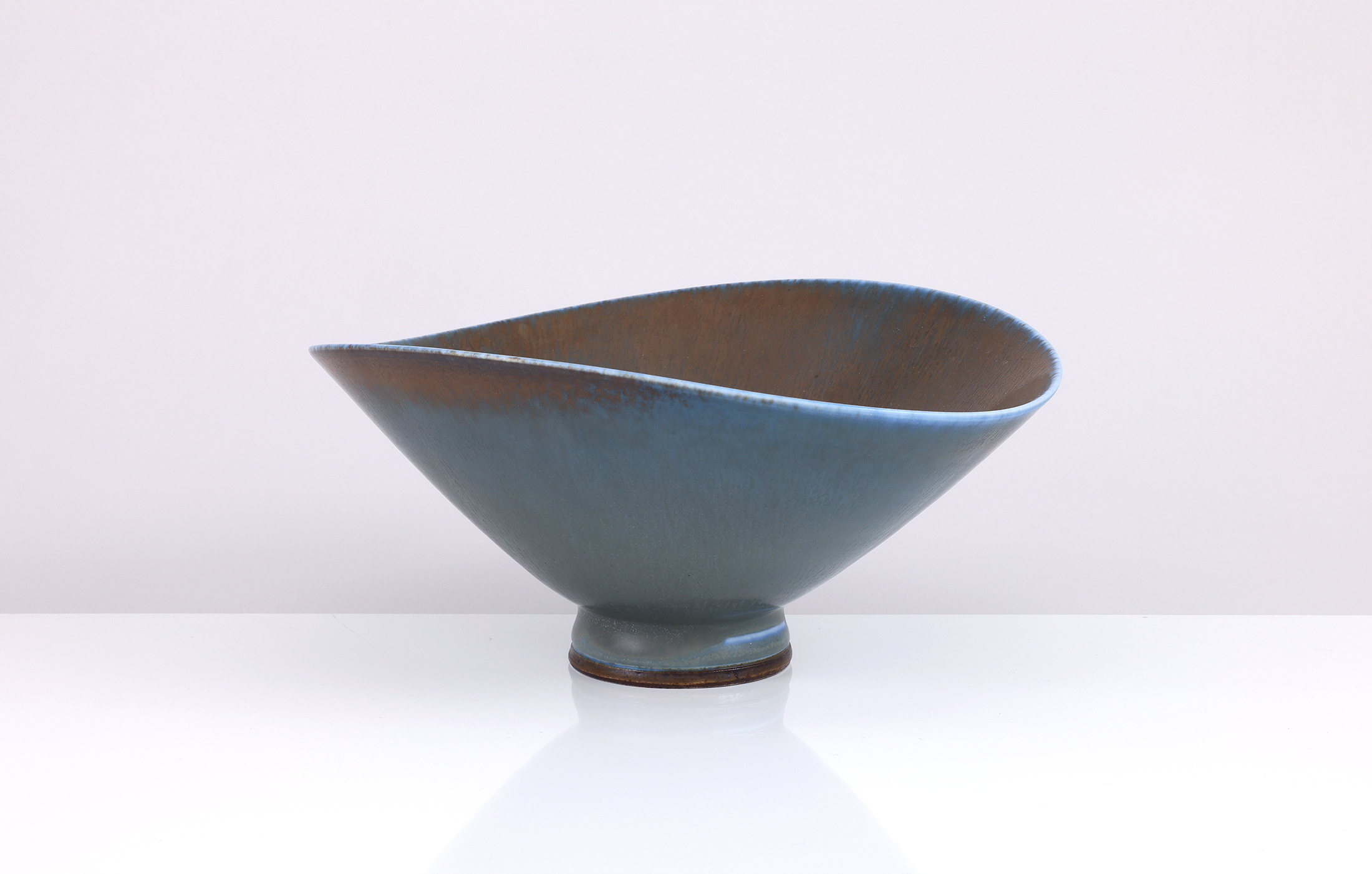 「Dialogues in Form 北欧陶芸とフレンチヴィンテージ」於 Art Salon SCÈNE