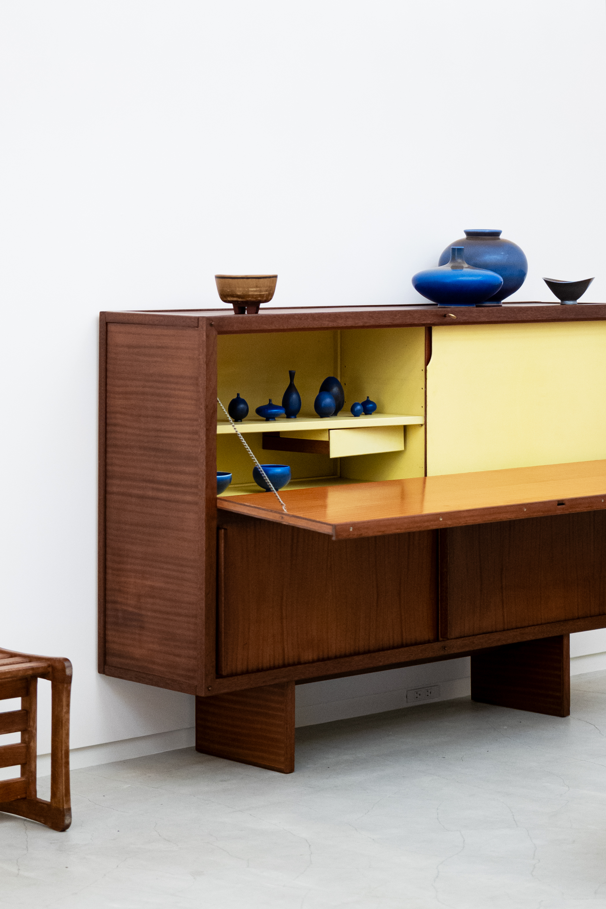 「Dialogues in Form 北欧陶芸とフレンチヴィンテージ」於 Art Salon SCÈNE