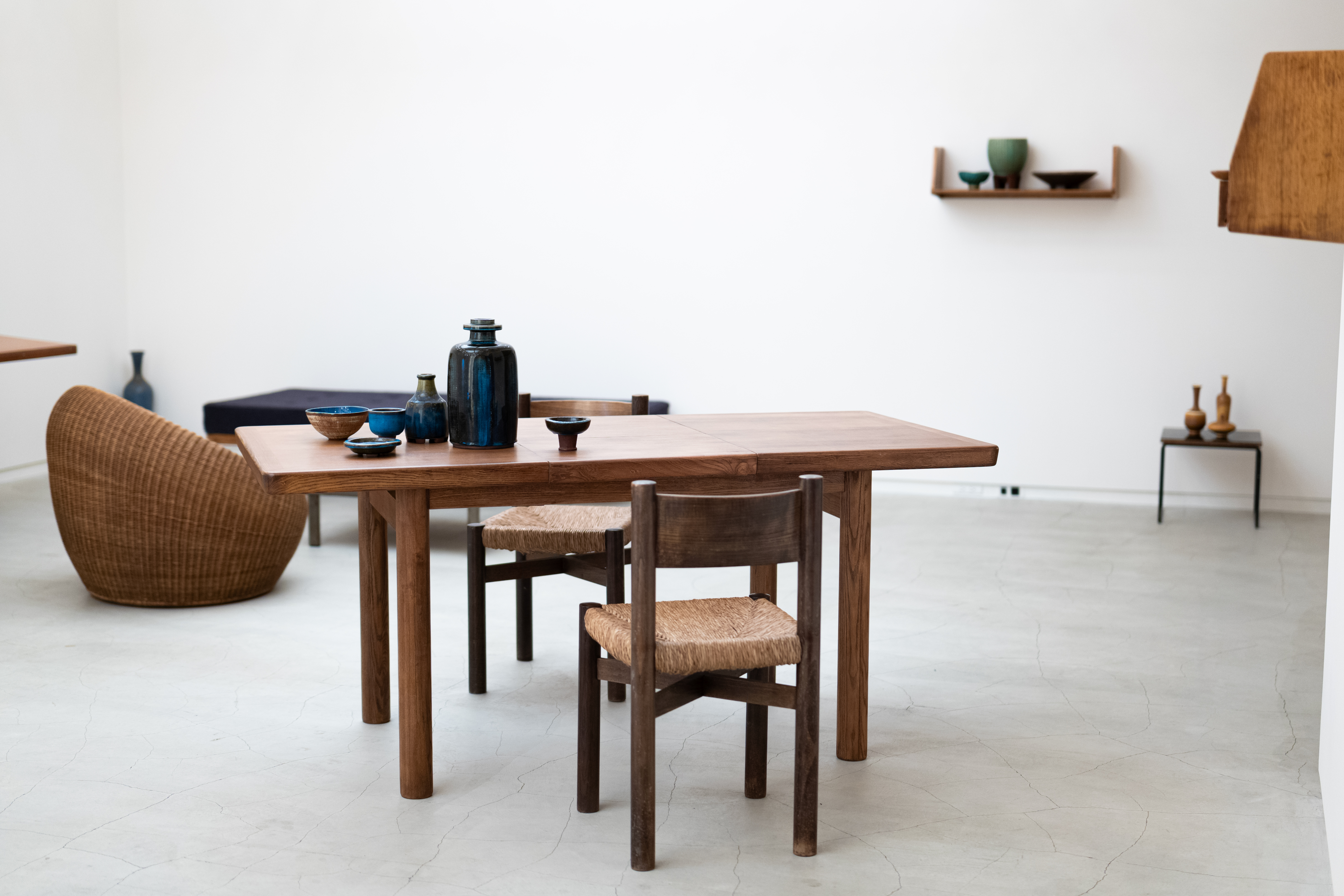 「Dialogues in Form 北欧陶芸とフレンチヴィンテージ」於 Art Salon SCÈNE