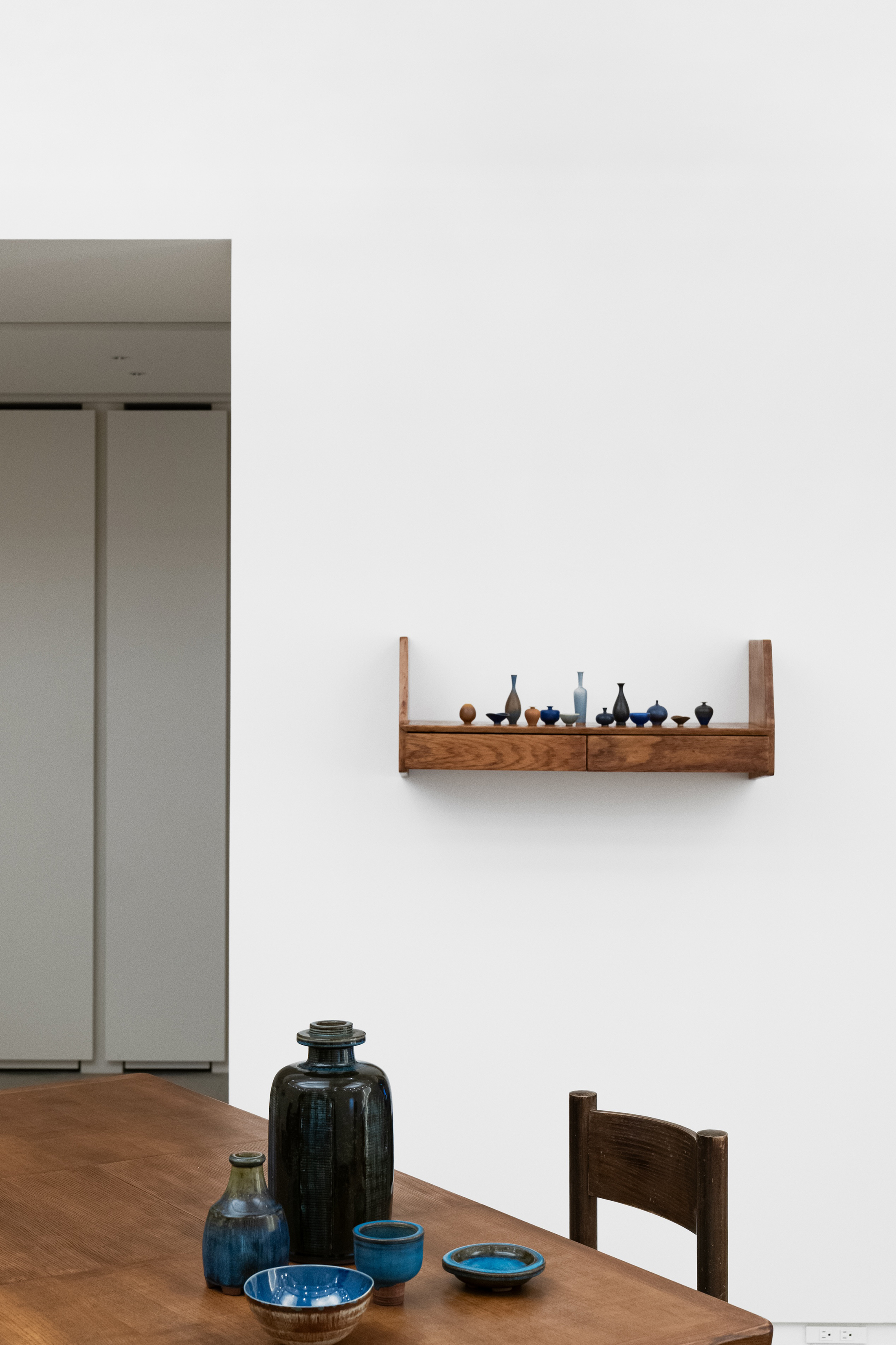 「Dialogues in Form 北欧陶芸とフレンチヴィンテージ」於 Art Salon SCÈNE